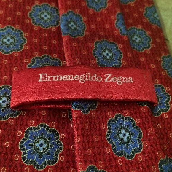 Absolutely Stunning Neiman Marcus Exclus Tie - Picture 4 of 8